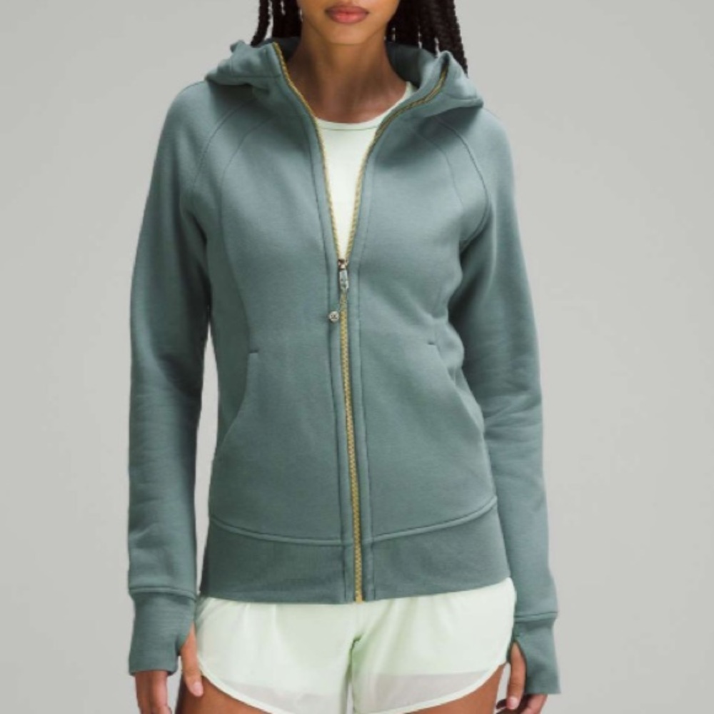 Lululemon Scuba Full-Zip Hoodie
Medium Forest Size 2